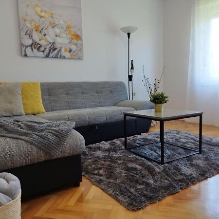 Antemma Apartment プーラ エクステリア 写真