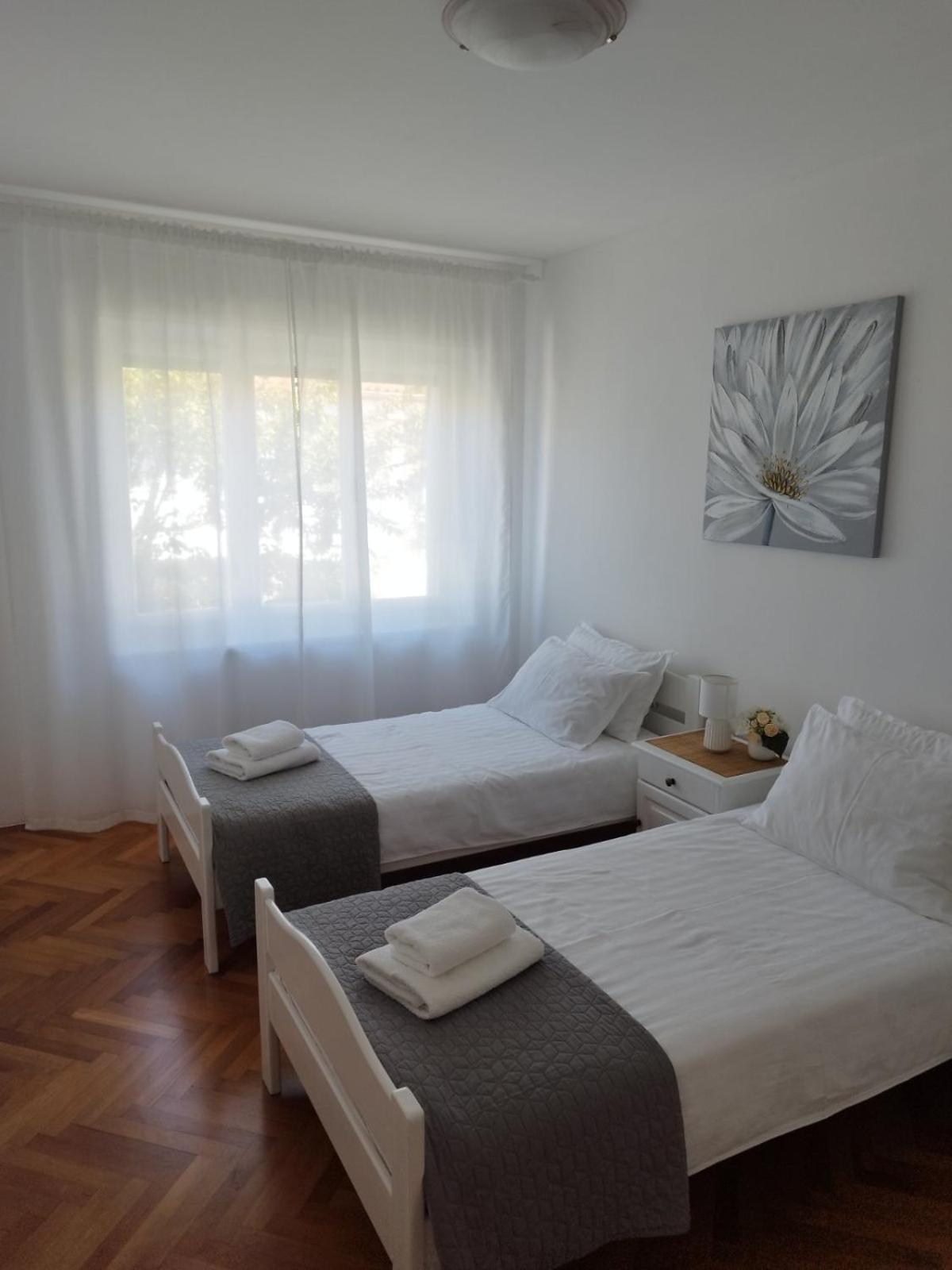 Antemma Apartment プーラ エクステリア 写真