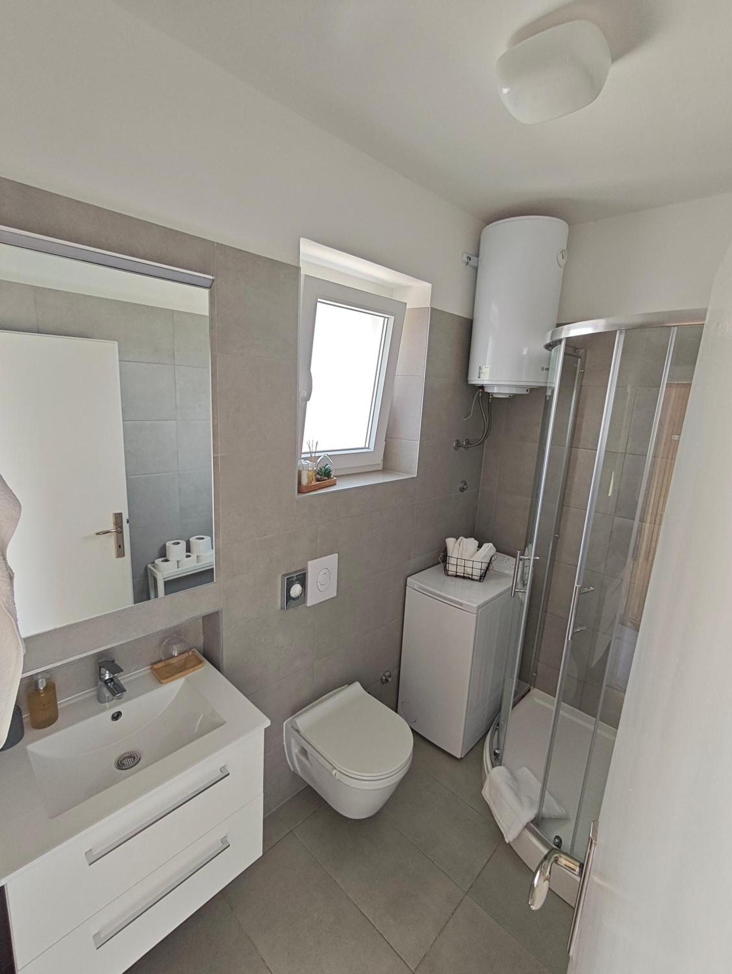 Antemma Apartment プーラ エクステリア 写真
