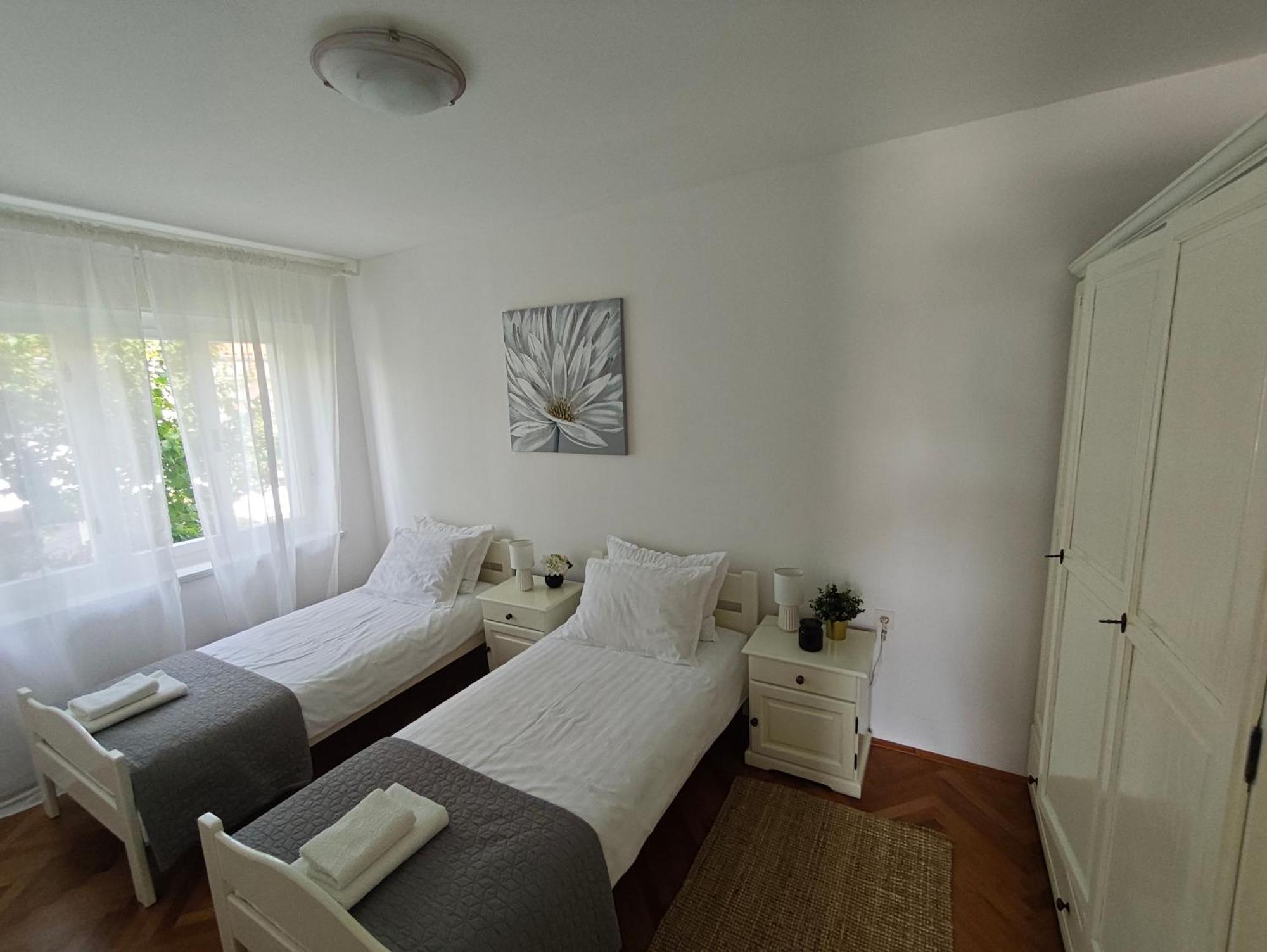 Antemma Apartment プーラ エクステリア 写真