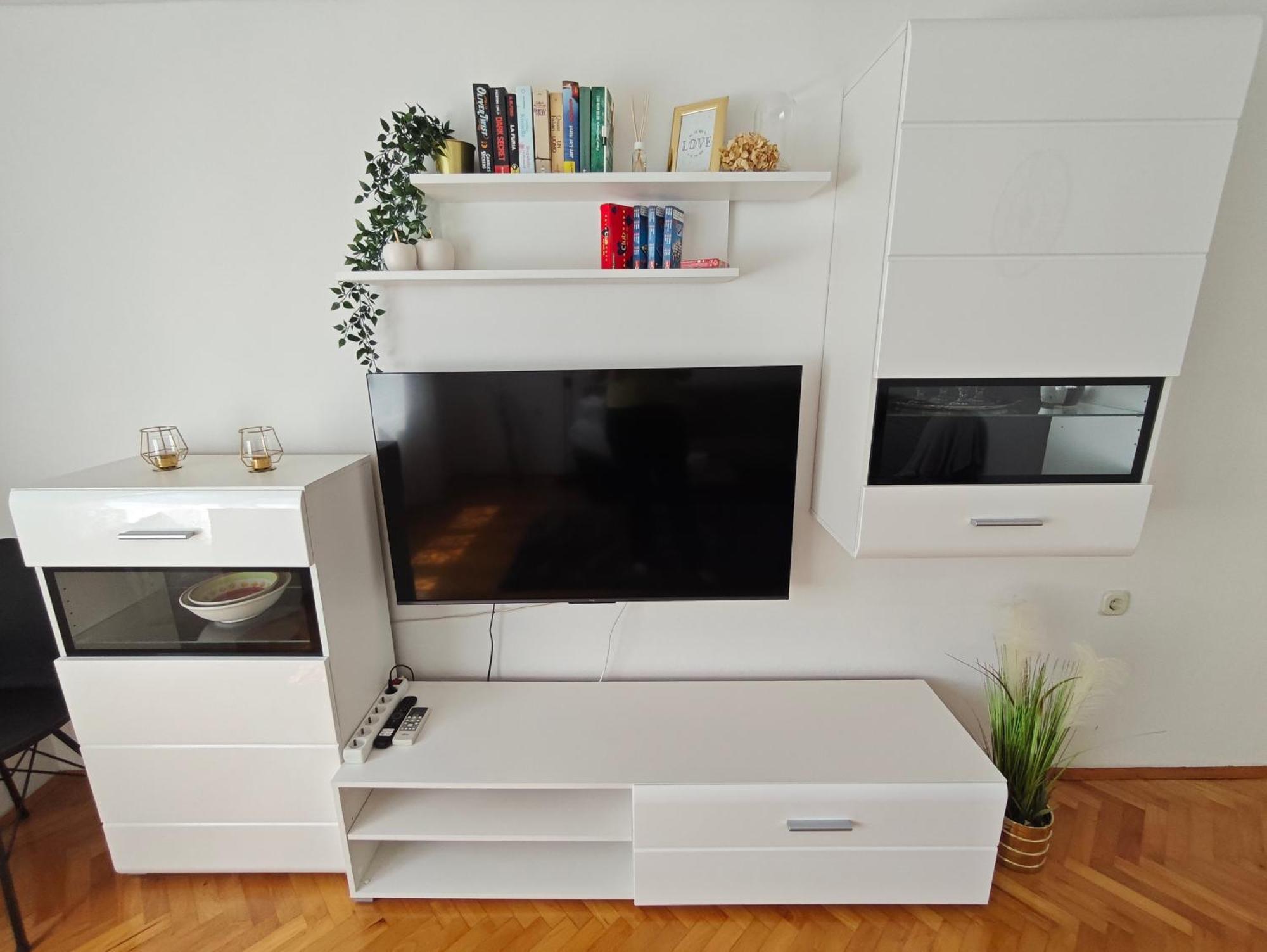 Antemma Apartment プーラ エクステリア 写真
